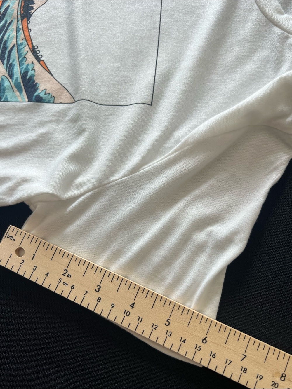 White Graphic Tee with Wave Illustration Size S from SHEIN - Picture 5 of 9